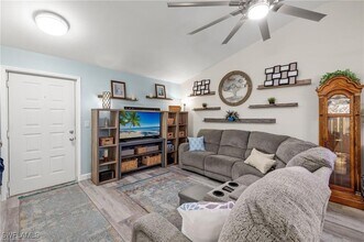 13264 White Marsh Ln in Ft. Myers, FL - Building Photo - Building Photo