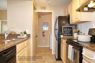 408 Summit Ridge Pl in Longwood, FL - Foto de edificio - Building Photo