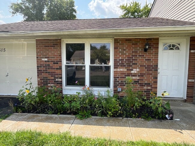 615 Moss Oak Ave in Columbus, OH - Building Photo - Building Photo