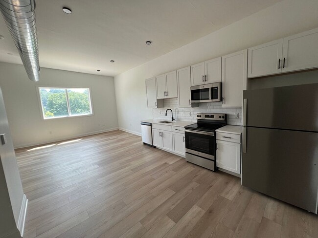 property at 123 Northampton St