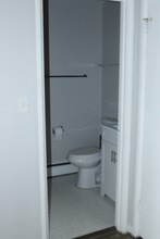 6619 N Sheridan Rd, Unit 302 in Chicago, IL - Building Photo - Building Photo