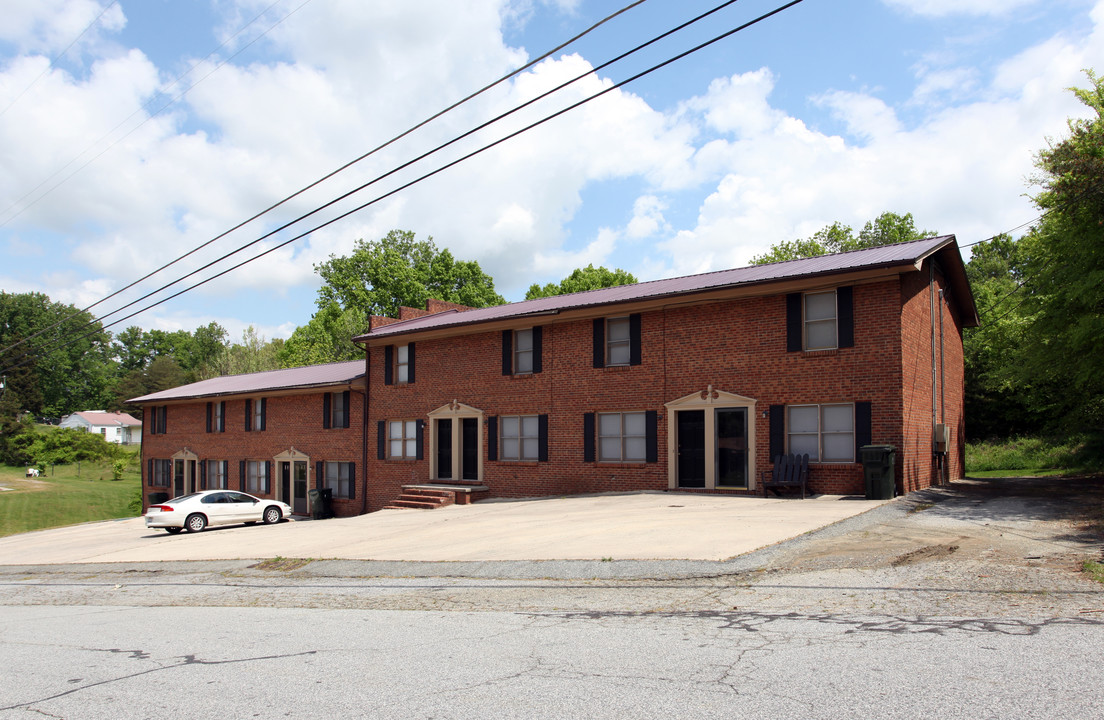 1305-1317 White St in Lexington, NC - Building Photo