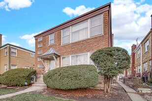 1431 N Harlem Ave in Oak Park, IL - Building Photo