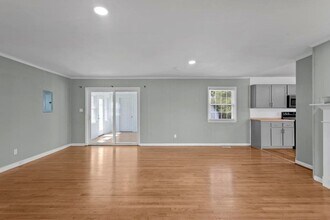 1103 Duchess Ln in Hubert, NC - Building Photo - Building Photo