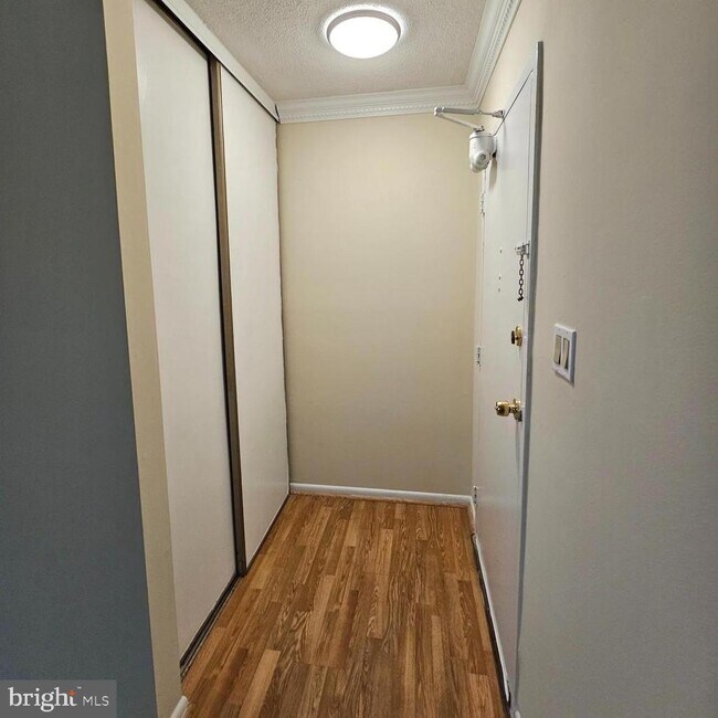 7723 Donnybrook Ct in Annandale, VA - Building Photo - Building Photo