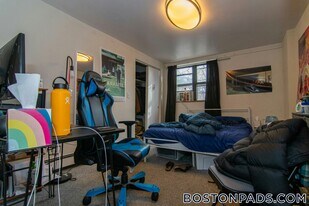 448 Park Dr in Boston, MA - Building Photo