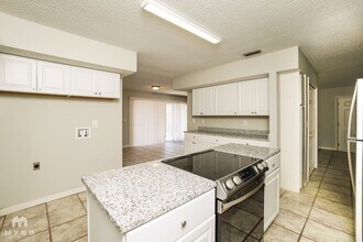 6009 Applegate Dr in Spring Hill, FL - Building Photo - Building Photo