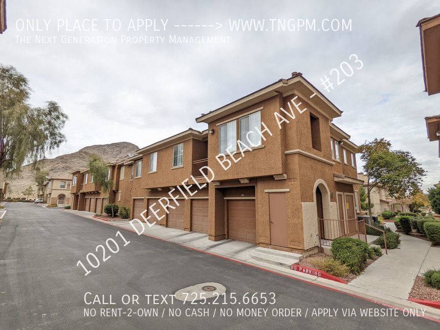10201 Deerfield Beach Ave, Unit #203 in Las Vegas, NV - Building Photo