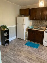 858 Gracey Ave in Clarksville, TN - Foto de edificio - Building Photo