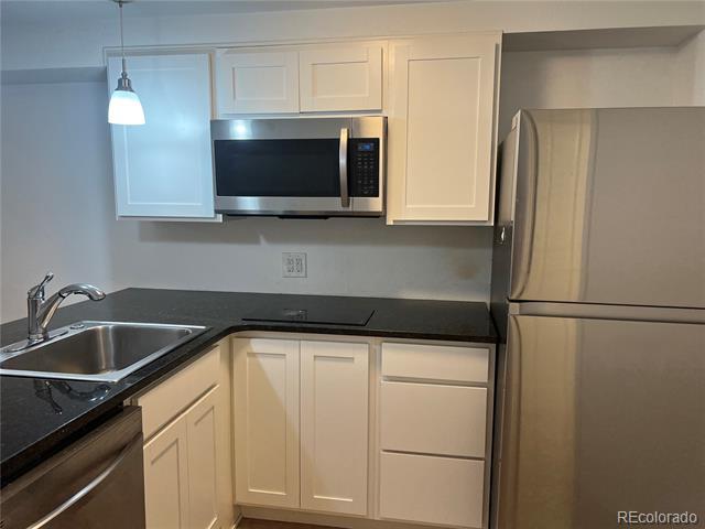 2100 S High St in Denver, CO - Building Photo