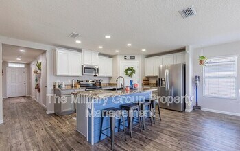 1816 Blackwater Wy in Middleburg, FL - Foto de edificio - Building Photo