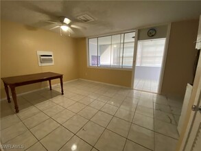 17375 Dowling Dr in Ft. Myers, FL - Building Photo - Building Photo