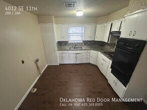 4012 SE 11th St in Del City, OK - Building Photo - Building Photo