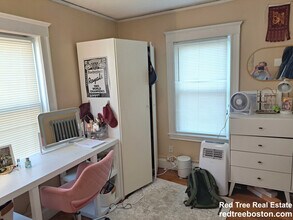 289 Foster St, Unit 1 in Boston, MA - Building Photo - Building Photo
