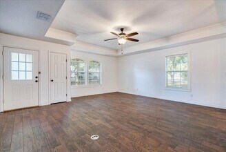 100 Marek Dr in Kyle, TX - Building Photo - Building Photo