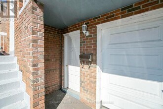 106 Winterfold Dr in Brampton, ON - Building Photo - Building Photo
