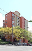 Queen Anne Heights in Seattle, WA - Building Photo