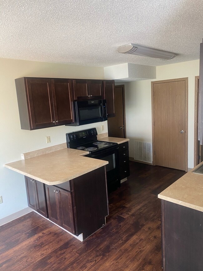 4310 Maricopa Dr in Ames, IA - Building Photo - Building Photo