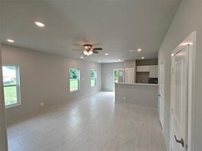 503 W McFarland St in Bells, TX - Building Photo - Building Photo