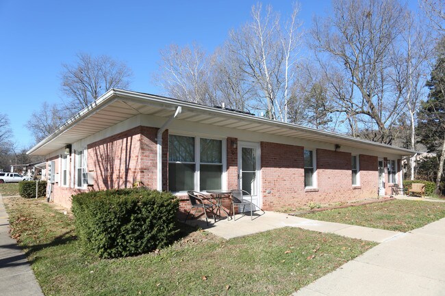 Ironton Estates in Ironton, MO - Building Photo - Primary Photo