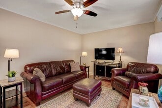 813 Daniels St in Raleigh, NC - Building Photo - Building Photo