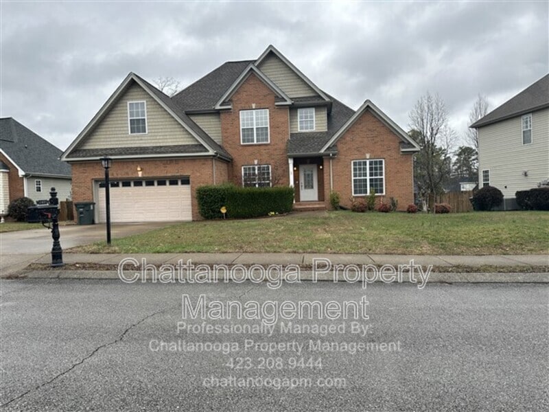 2481 Triangle Farm Rd in Chattanooga, TN - Building Photo