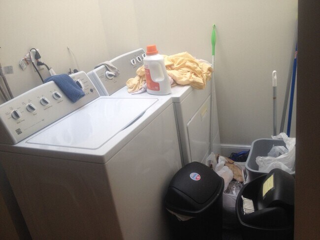 121 Cedar St in Boston, MA - Building Photo - Building Photo