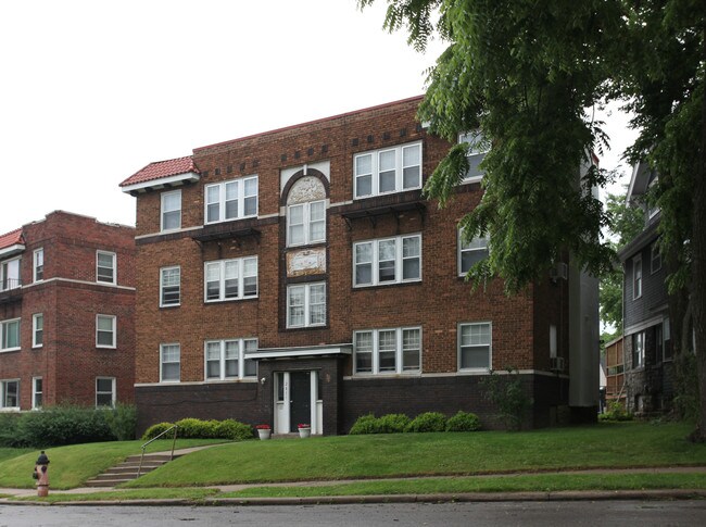 2811 Campbell in Kansas City, MO - Foto de edificio - Building Photo