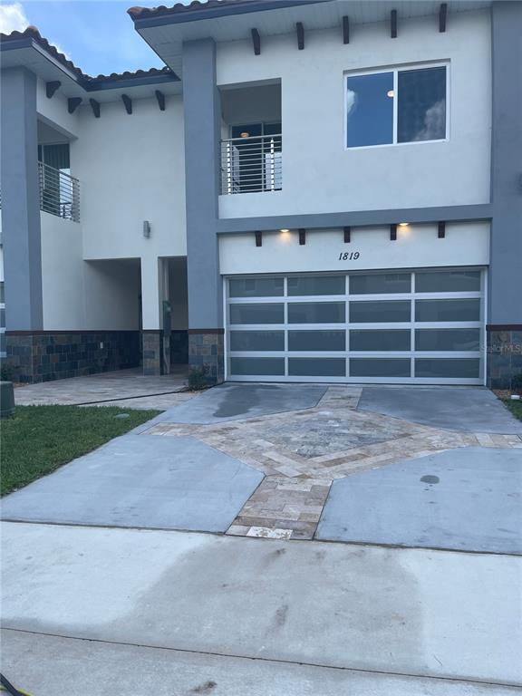property at 1819 Brentwood Ct