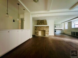 Martine Avenue in White Plains, NY - Building Photo