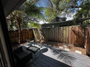 1418 SW 27th St, Unit 4 in Fort Lauderdale, FL - Building Photo - Building Photo