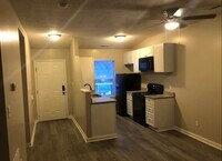 1909 Tischer Rd, Unit A