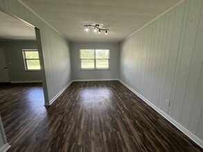 15594 Co Rd 136 in Live Oak, FL - Building Photo - Building Photo
