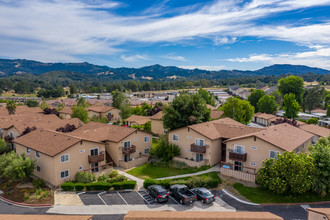 Mira Vista Apartments in Atascadero, CA - Building Photo - Building Photo