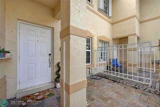 708 NW 170th Terrace in Pembroke Pines, FL - Building Photo - Building Photo