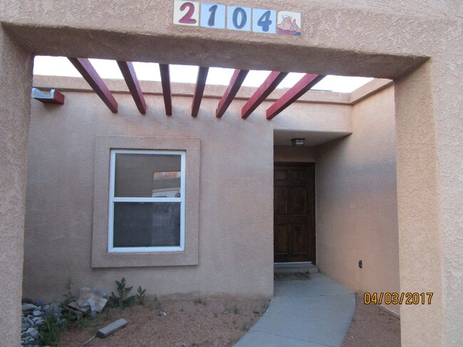 2104 Forest Trail Rd in Rio Rancho, NM - Building Photo - Building Photo