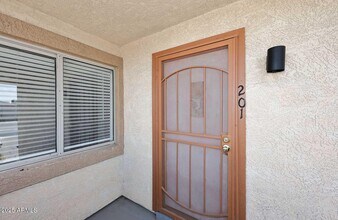 532 W 9th St in Mesa, AZ - Building Photo - Building Photo