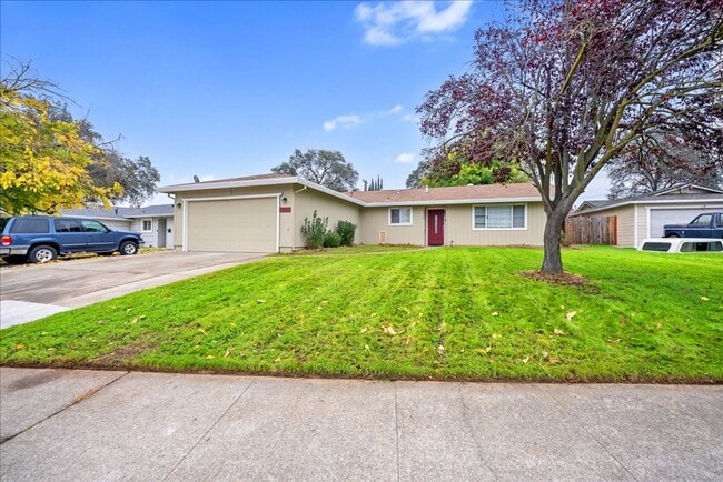 6936 Franela Way in Citrus Heights, CA - Foto de edificio - Building Photo