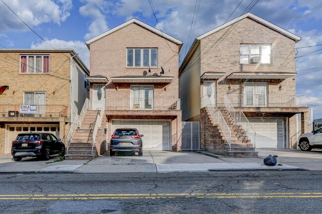property at 708 Garfield Ave