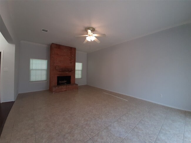 8 Fawnchase Ct in Spring, TX - Building Photo - Building Photo