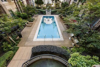 718 W Trade St in Charlotte, NC - Building Photo - Building Photo