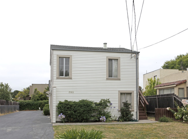 350 Grand St in Redwood City, CA - Foto de edificio - Building Photo