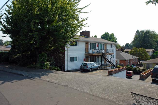 3545-3549 SE Cora Dr in Portland, OR - Foto de edificio - Building Photo