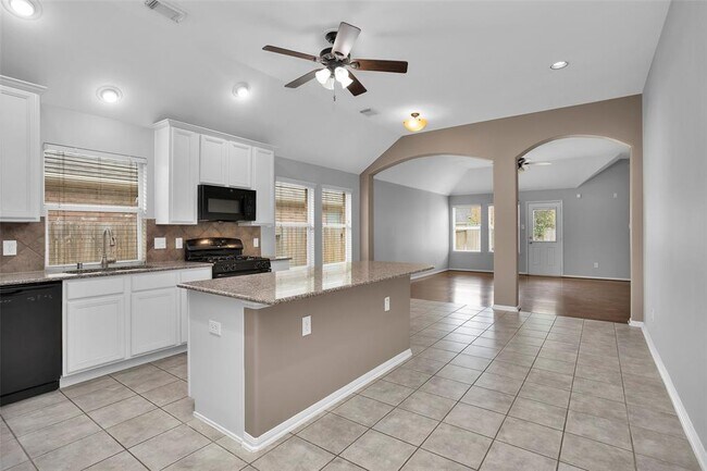28234 Sweet Oak Ln in Katy, TX - Building Photo - Building Photo