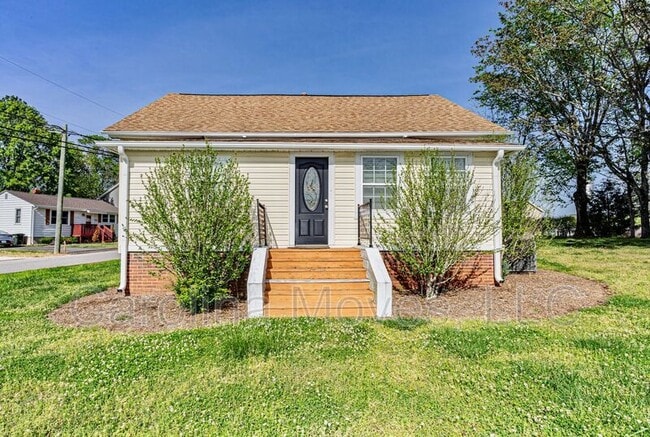 property at 101 S 7th St