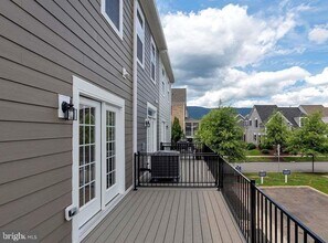 1064 Old Trail Dr in Crozet, VA - Building Photo - Building Photo