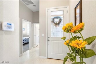 675 Tremaine Ct in Henderson, NV - Building Photo - Building Photo
