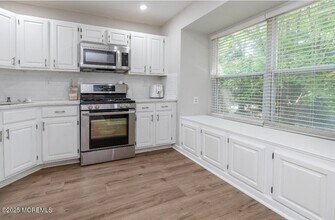 41 Heron Ct in Englishtown, NJ - Building Photo - Building Photo