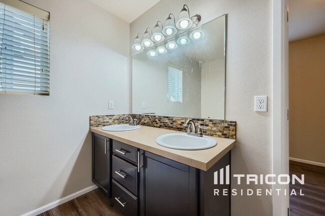 1716 203rd St Ct E in Spanaway, WA - Building Photo - Building Photo