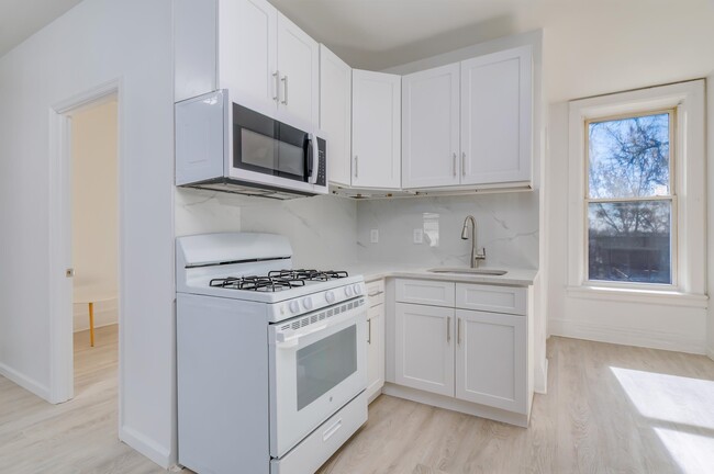 298 Princeton Ave in Jersey City, NJ - Building Photo - Building Photo